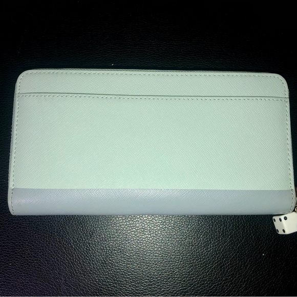 Kate Spade “Checking In” Car Wallet - Picture 2 of 3